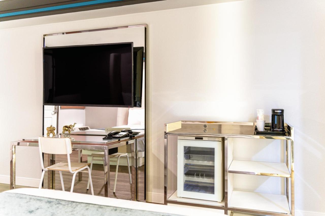 Aspire Inn Studios & Spas Bellflower Dış mekan fotoğraf